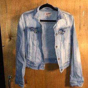 Lightly distressed Arizona Jeans Co jean jacket